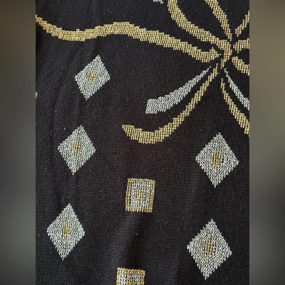 VTG 80’s Sparkly Oversized Chunky Sweater Acrylic Metallic Ribbon‎ Bow Granny